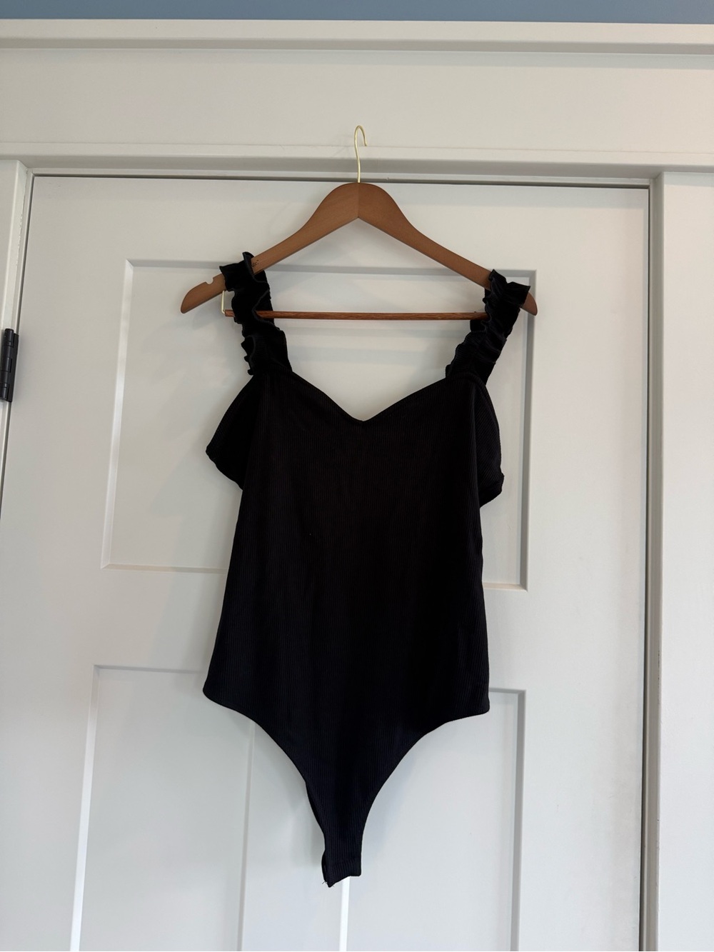 Francesca's Collections Black Ruffled-Strap Bodysuit NWT XL